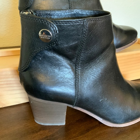 Coach Waldorf Booties Black Size 7 Ankle Boots Zipper Heels - Picture 5 of 16